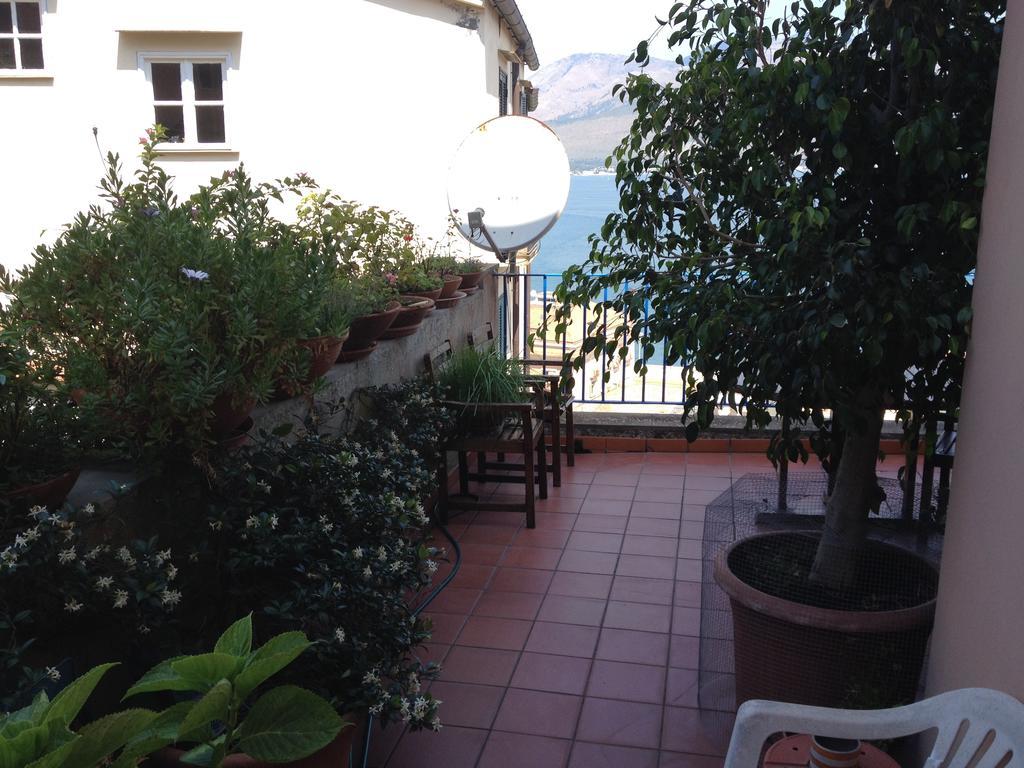 Bed & Breakfast Castello Aragonese Geata Exterior foto